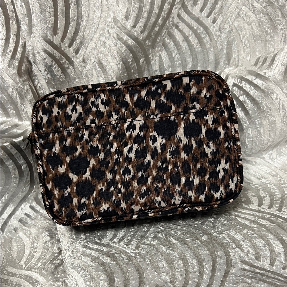 Old Navy leopard print